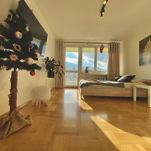 https://uroczy-apartament-50-metrow-od-krupowek.zakopanehotels.org